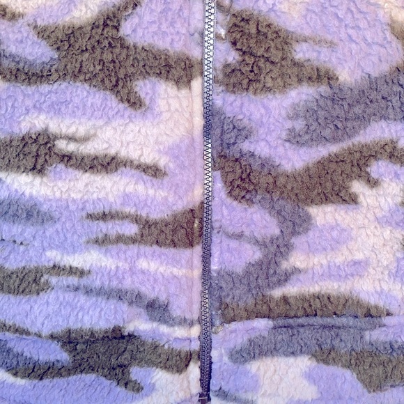 NWOT ZENANA HOODED VEST - Picture 6 of 12